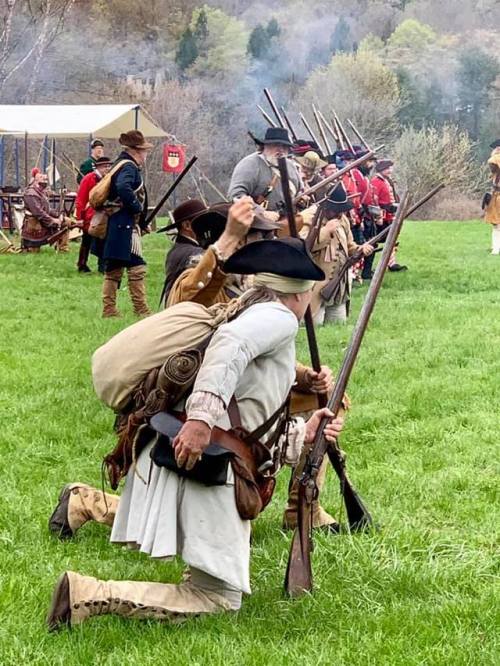 bantarleton:fattzillaa:bantarleton:British Seven Years War troops.Fort number four eh?Spot on!