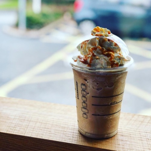 Caramel Frappuccino #starbucks #coffee #drinks #cream #caramel #instaswag (at Starbucks Coffee)