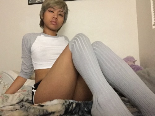n4ked-er:  fruitythot:  🆒  OMG