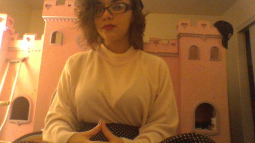 ariosen:Y’know what this place needs? A selfie dumpHappy New Years !!