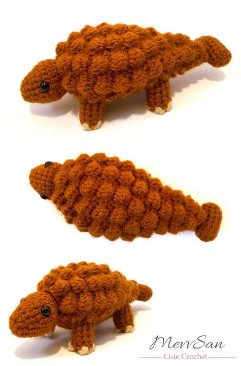 ramblingandpie:mevvsan:Amigurumi Ankylosaurus Dinosaur crochet pattern by MevvSan.@unforth-ninawater