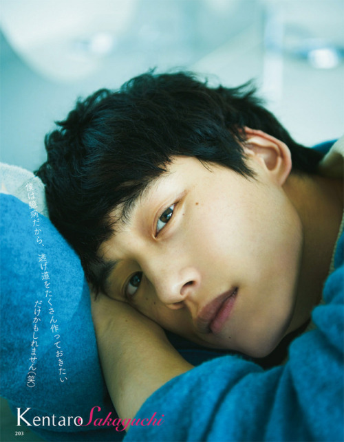fp-joy-sa:  突然覺得關機前應該貼個坂文(๑¯∀¯๑) @with_mag_official   #坂口健太郎#ナラタージュ#寄り道俳優#癒し#with#with11月号#おしゃれolさんと繋がりたい —- 20171003      