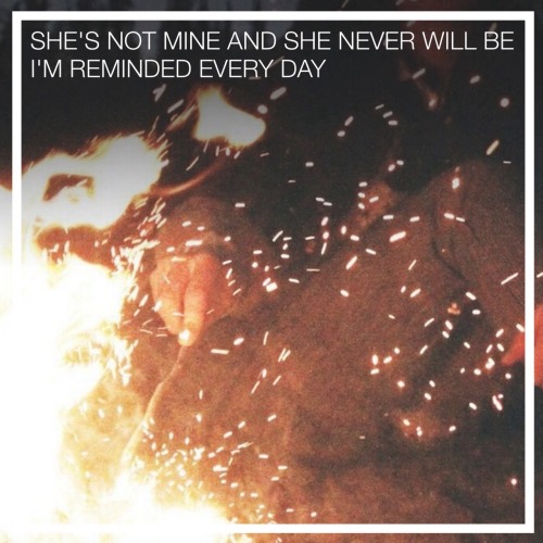 whisperbabe: moose blood // cherry