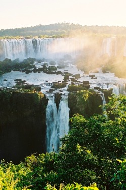 r2&ndash;d2:  Iguassu Falls, Brazil by (onefivenine) 
