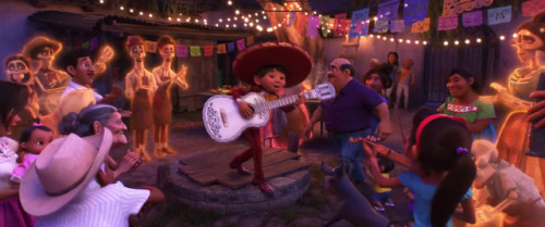 thefinalimage: Coco | 2017 | dir. Lee Unkrich and Adrian Molina “Our love for each other will live on forever in every beat of my proud corazón…” 