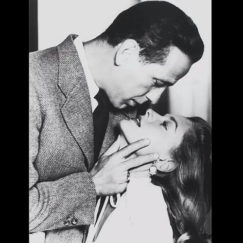 #relationshipgoals #bogeyandbacall #humphreybogart #bogey #bacall #laurenbacall #oldhollywood #someo