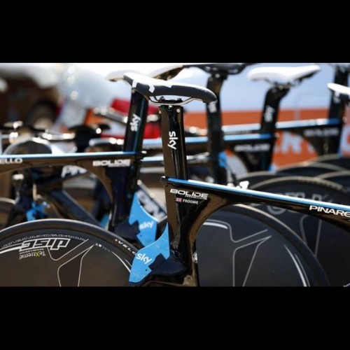 laicepssieinna:  @chrisfroome ‘s #pinarello #bolide #teamsky #pinarellobolide by teamsky_cycling htt