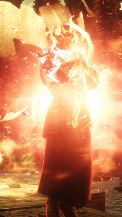 jowain92: Fire Storm + Miraak’s Robes = @tentacle-explosion It’s fancy to look at I tell