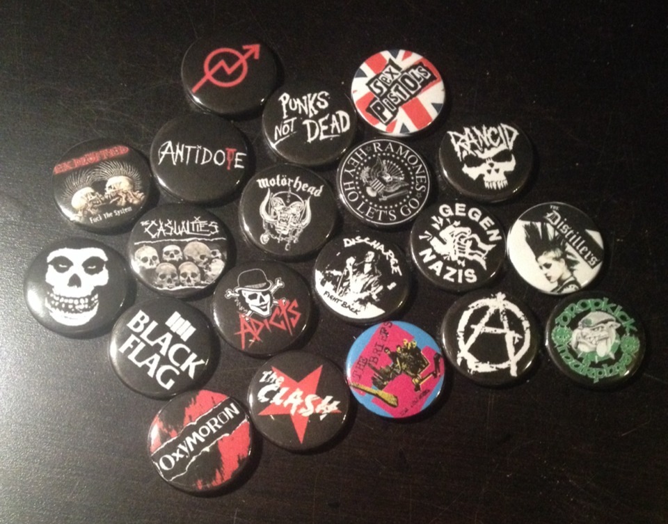krijstman:   Just finished this order! (I have a little D.I.Y. Button… Company?