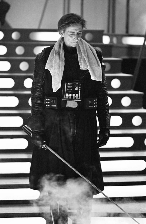 historium:Darth Vader’s stunt double Bob Anderson on the set of Empire Strikes BackA champion fencer