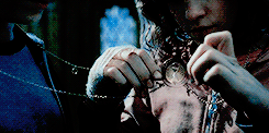 andshittyfriend: get to know me meme: [¼] movies ▶ Harry Potter and the Prisoner of Azkaban&l