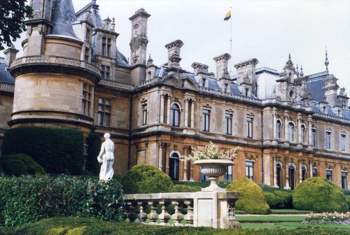 expressions-of-nature:Waddesdon Manor, Buckinghamshire by bestfor / richard