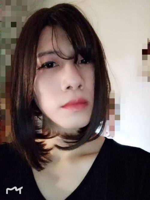 saekocdslave:其實我就是假婊子，湯裡寫得很淫蕩，實際的性對象也只有主人一個，而且我是只要三天不射精，滿腦會被做愛的慾望填滿的人，所以我當然會有想跟人做愛的慾望，但我寧可自己忍耐，因為跟一個