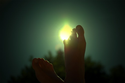 morgane-feet: Le soleil donne la même couleur aux gens…