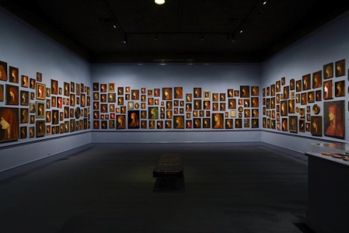 sheldrakus:lazulus:hifas:Fabiola by Francis AlÿsFabiola is an installation of over 300 painted copie
