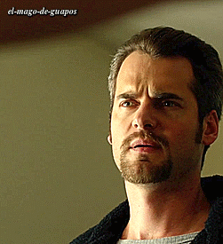 el-mago-de-guapos:  Joel Tobeck Westside 2x08 featuring David De Lautour Click here to see David out of his clothes! 