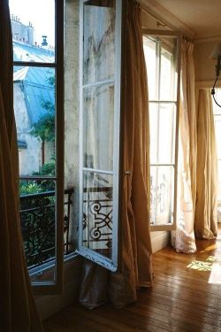 bonitavista:Paris photo via aleksander