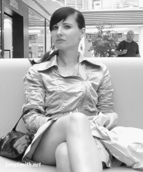 samntha676:Public flash