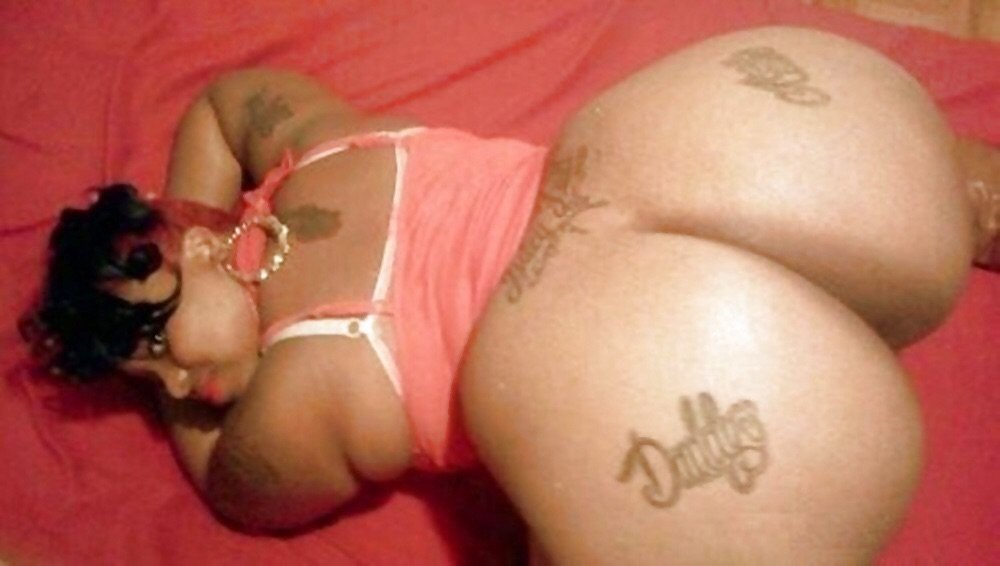 classycurvybeautiful:  zuludaddy:  dolemite666:  curtflirt509:“Daddy’s Phatty”