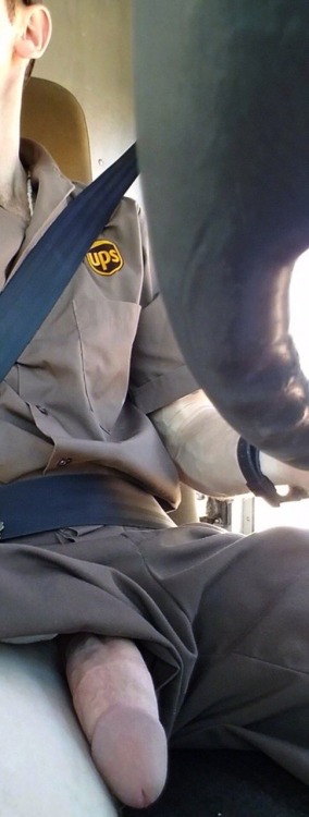 jerkitatwork: manmeatlover: commandocock: That’s a hell of a package.  He could get more than 