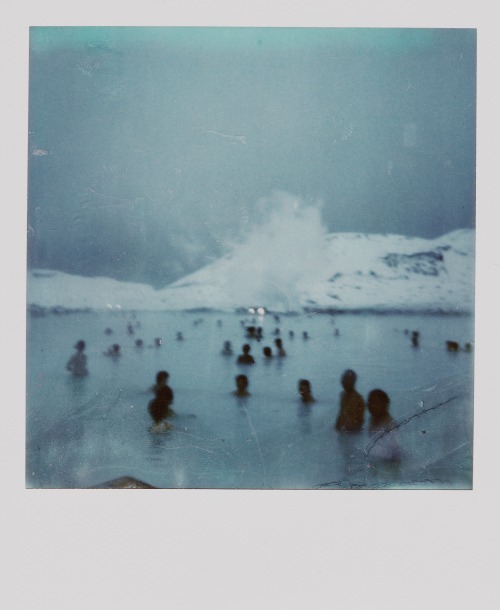 vilicity:blurry, horrible, photo of the blue lagoon. but it’s okay. I was in love here.