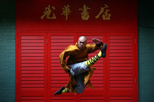 taichiclothinguniforms:  Shaolin Kung Fu is walking towards the world.If you are