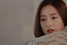 semperji:  Kim Ji Won as Yoon Myeong Joo in Descendants of the Sun
