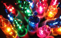 toywaving: Christmas Lights (x) 