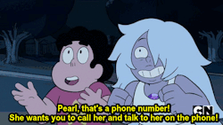 themysteryoftheunknownuniverse:  The ONLY reason that Pearl got a phone now is so she can talk to Mystery Girl!!
