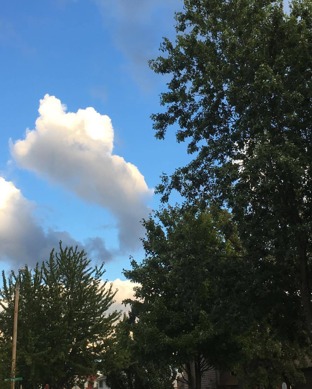 amazing-places-omg:  zkettell:  Loving #weather #photography   Follow me for more