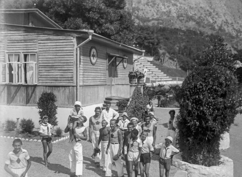 Young pioneers in Artek camp on the Black Sea (Crimea, 1930s). Photos by Yakov Berlin.