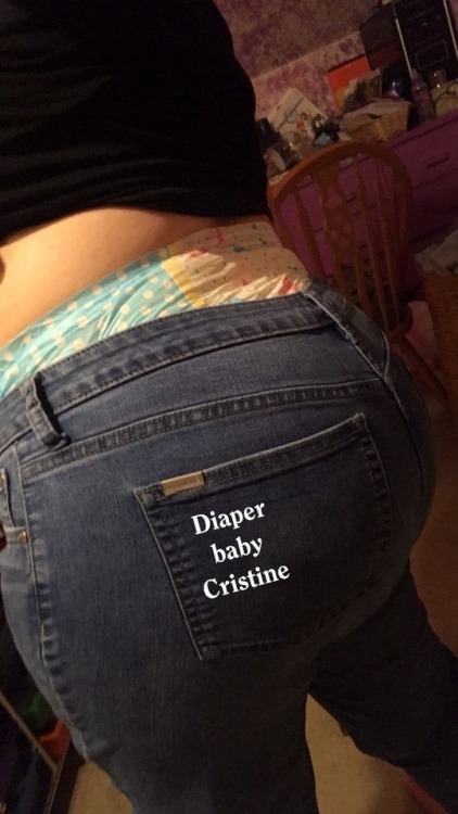 diaperbabycristine:Gotta love bar escapades. I’m pretty sure people at the local bars know by 