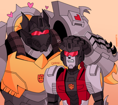 paraqeet:paraqeet:Commission for my friend @zzxid ♥♥♥Grimlock: She don’t biteThe other autobots, cry