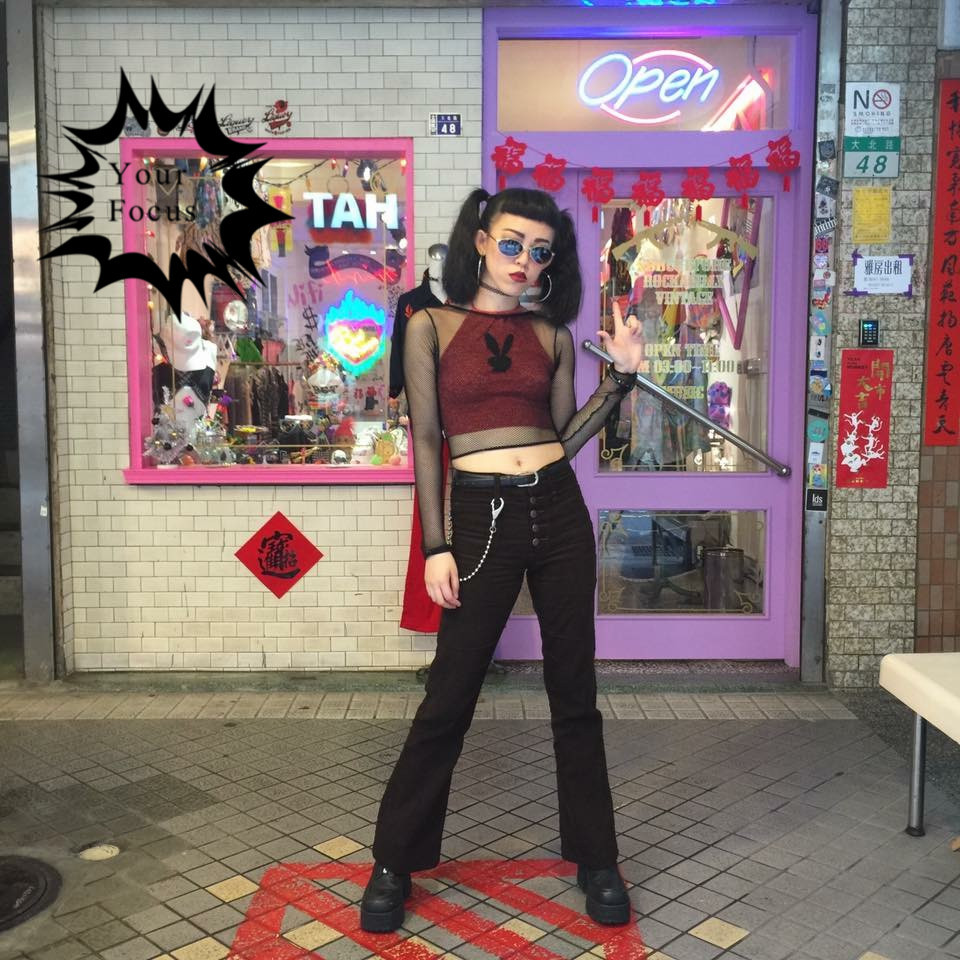 ✧