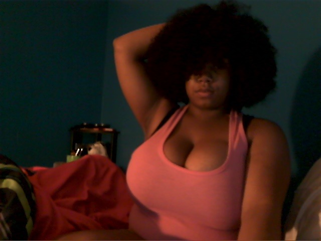 vivalacurly:  sometimes i go through my pictures and think “hey these arent as