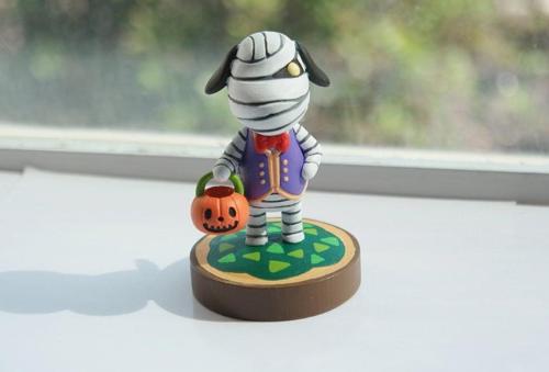 Custom Animal Crossing Villager Amiibos made by PoppinPolys