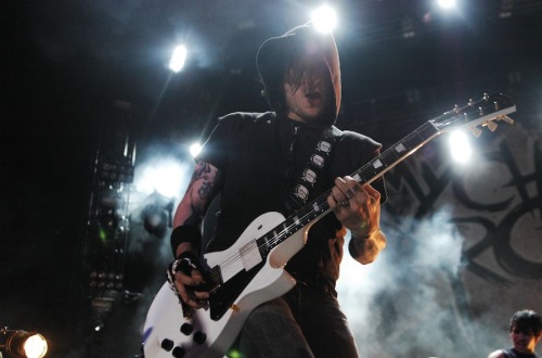 vacationadventuresociety:(click pic for HQ)Projekt Revolution Tour @ First Midwest Bank Amphitheatre