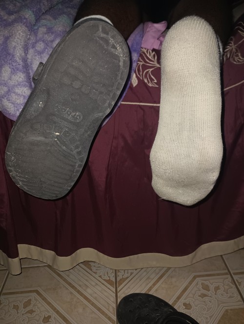 Sleepy Soles Ready For Their Rubs