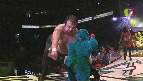 emptycoliseum:  January 11, 2015 -  Super Porky (w. Kemonito) make their way to the ring on CMLL on Terra. 