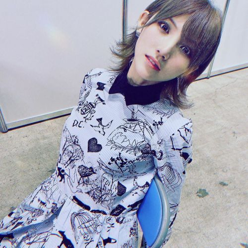 wacoca:   @岡田奈々:  #オンラインお話し会 2日間ありがとうございました お洋服直接見てほしかった  みぃさんからのお下がり …       wacoca.com  