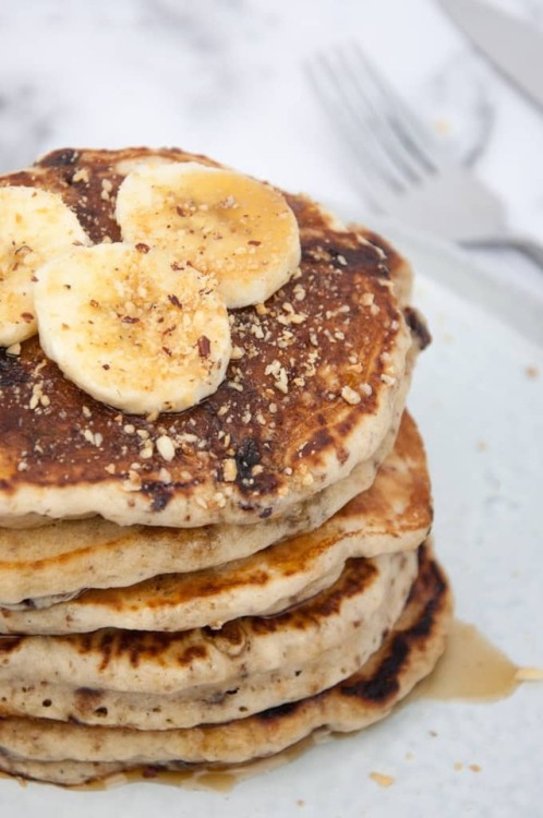 tinykitchenvegan:Vegan Banana Bread Pancakes with Chocolate Chunks