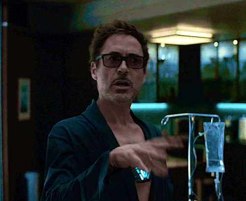starkunlimiteds:jess-b-thot:Evans:#rdj showed more emotion on his face when tony was dead than evans
