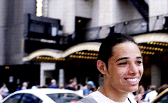 melswilliams:anthony_ramos1: Happy Sunday! Tell someone you love them today
