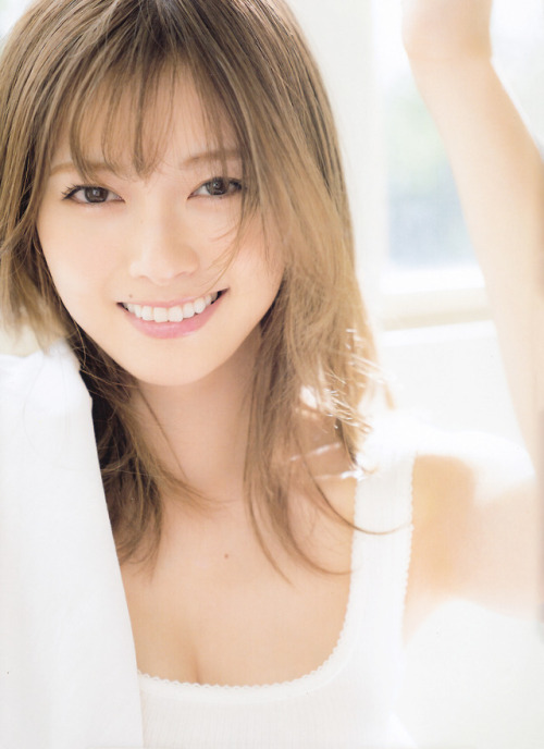 uptou: WHITE graph 001 (BUZZ GIRLS MAGAZINE) 白石麻衣（乃木坂46）- Part.1