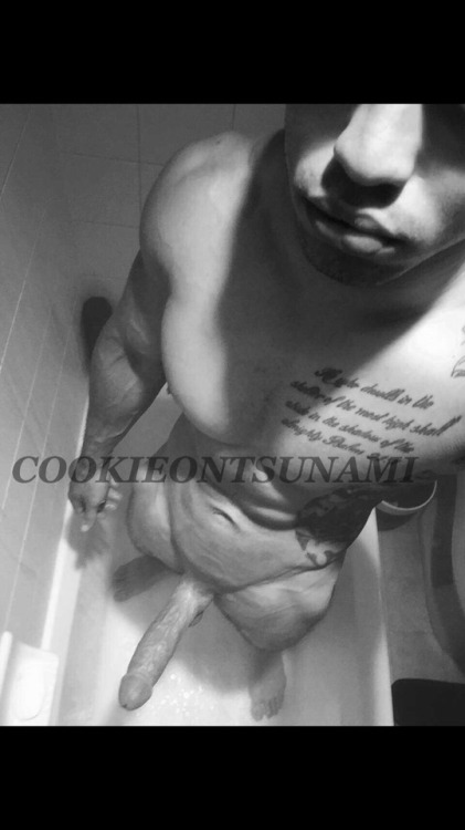 cookieontsunami:  James💦