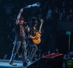 katyaani:  Axl, Slash and a bra2017