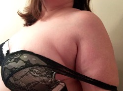 nakednewsgirl:  I’m home again, slightly sillier than when I left. I’ve posted up the new submissions that came in while I was out drinking and brunching today. I hope you all have enjoyed them as much as I have! Thank you all again for your submissions!