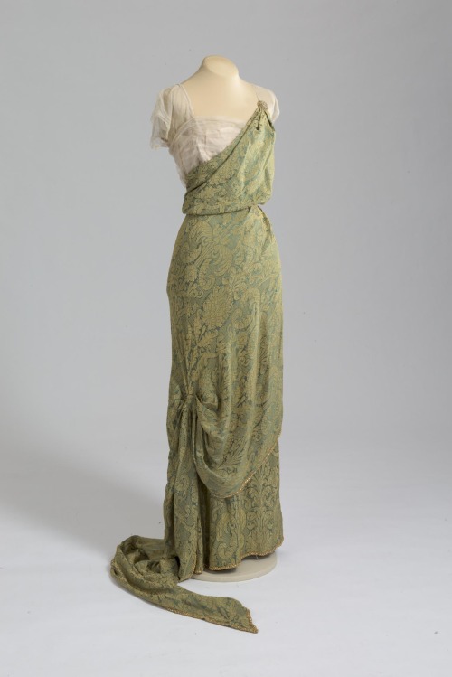 evening dresses belonging to V. V. Karakhan (Vera Viktorovna Karakhan)click to enlarge + details