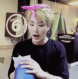 every6days:“my head is too big ㅠㅠ” (☆)