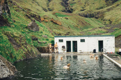 ingelnook:the oldest thermal pool in Iceland